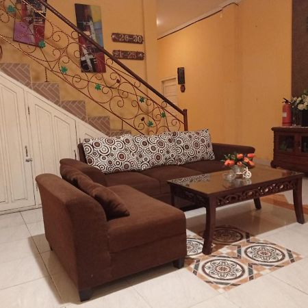 Hotel Nayora Prabumulih Perabumulih Экстерьер фото