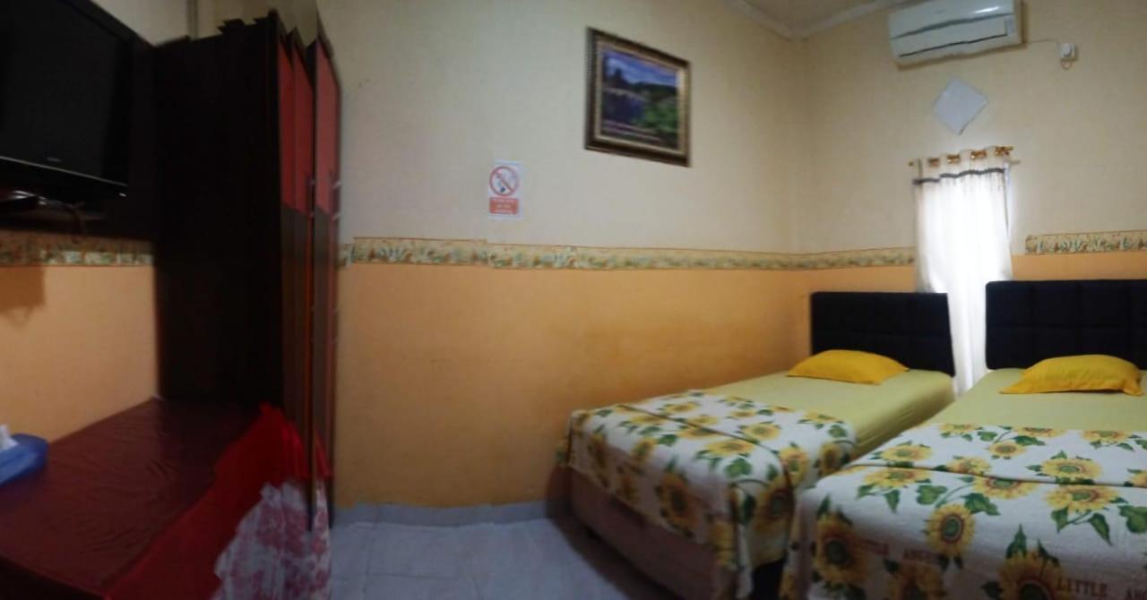 Hotel Nayora Prabumulih Perabumulih Экстерьер фото